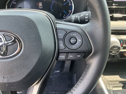 Used 2022 Toyota RAV4 XSE AWD/4WD image 20