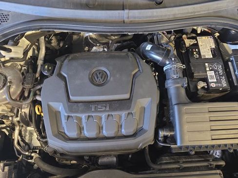 Used 2024 Volkswagen Tiguan SE FWD image 21