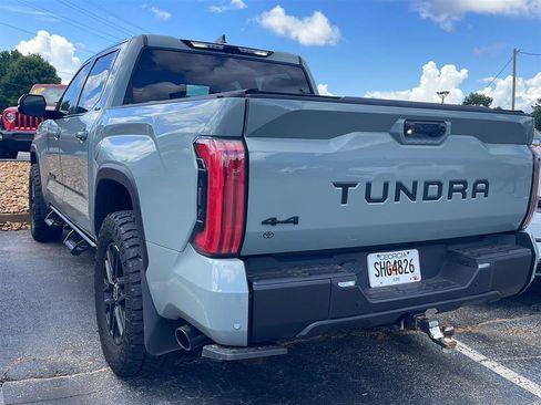 Used 2024 Toyota Tundra Limited AWD/4WD image 8