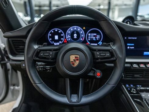 Used 2025 Porsche 911 Carrera image 6