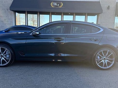 Used 2025 Genesis G70 2.5T AWD/4WD image 2