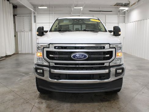 Used 2021 Ford F250 Lariat image 3