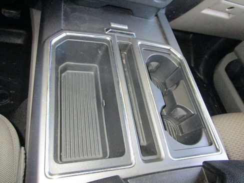 Used 2015 Ford F150 XLT w/ Equipment Group 302A Luxury image 35