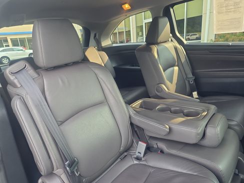Used 2019 Honda Odyssey EX-L image 14
