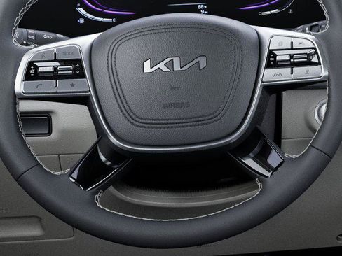 New 2025 Kia Telluride S image 22