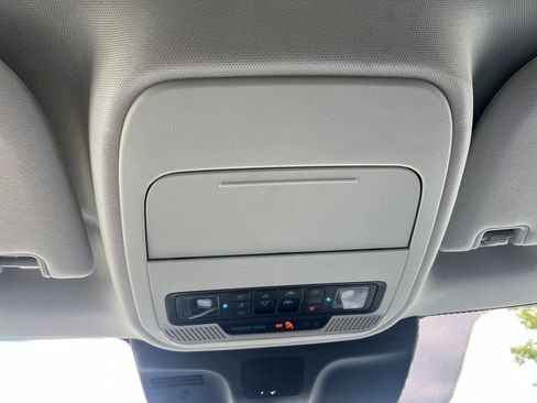 Used 2025 Ford Expedition Max Platinum w/ Driver's Package AWD/4WD image 35