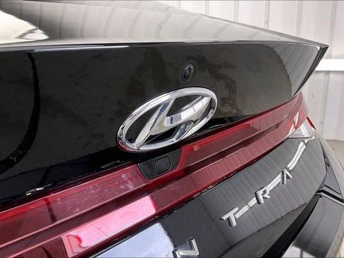 Certified 2023 Hyundai Elantra SEL w/ Cargo Package image 31