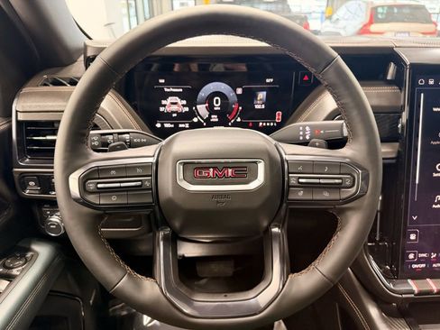 Used 2025 GMC Yukon XL AT4 w/ AT4 Premium Package image 28