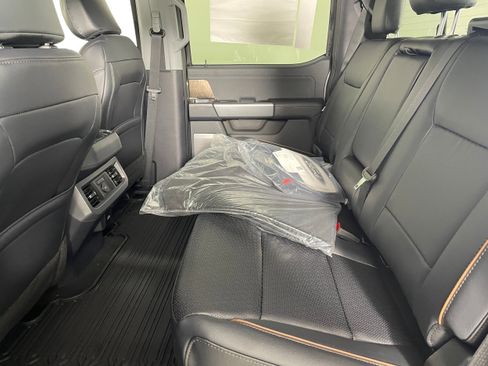 New 2026 Ford F350 Lariat w/ Lariat Premium Package image 4