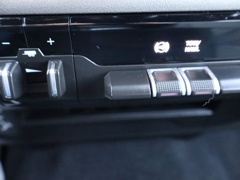 Used 2024 RAM 3500 Big Horn image 17