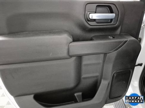 Used 2021 Chevrolet Silverado 2500 Custom w/ Custom Value Package image 22