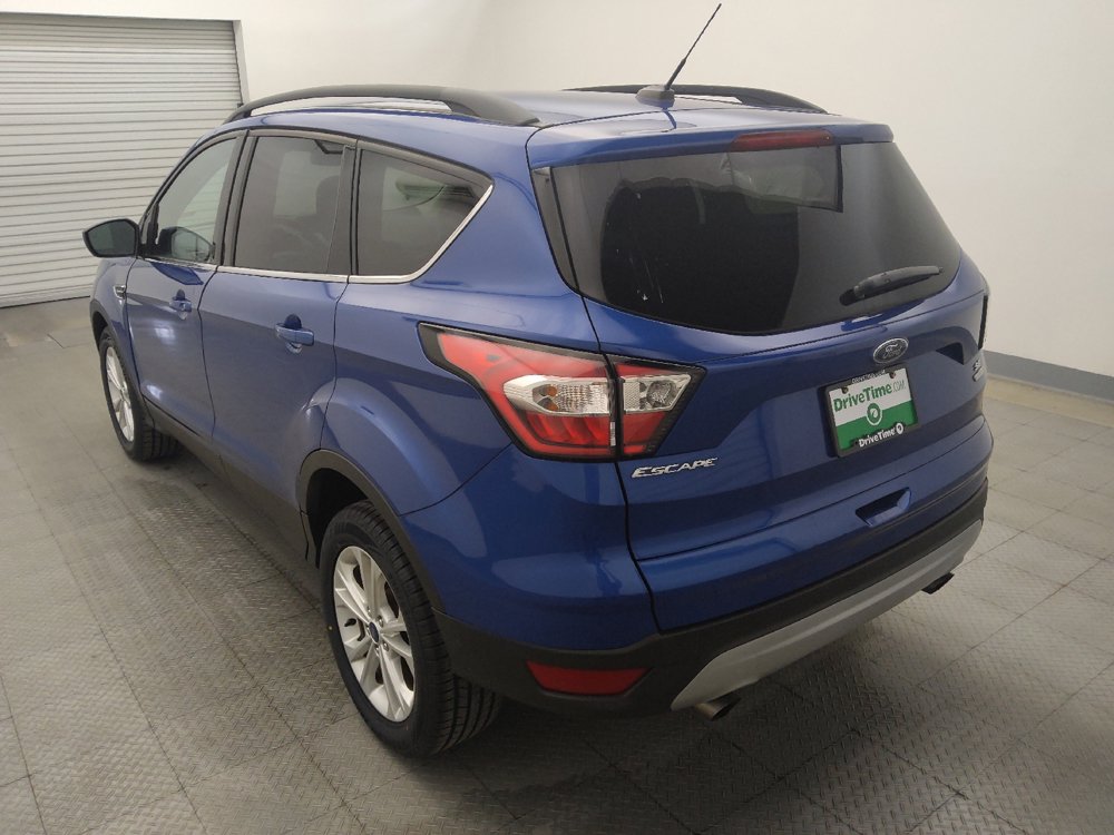 Used 2018 Ford Escape SE w/ Ford Safe & Smart Package FWD image 5