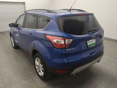 Used 2018 Ford Escape SE w/ Ford Safe & Smart Package FWD image 5