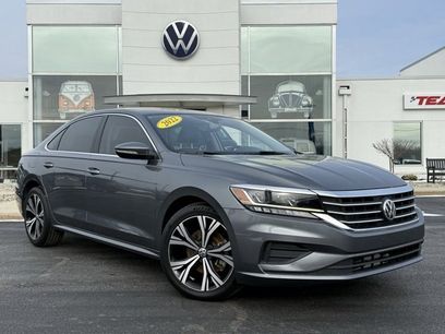 Used 2022 Volkswagen Passat 2.0T SE