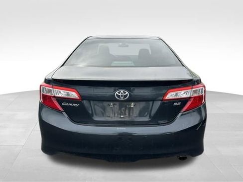 Used 2014 Toyota Camry SE image 6
