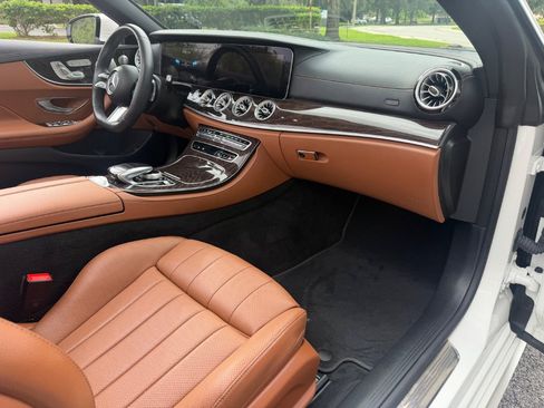 Used 2023 Mercedes-Benz E 450 Cabriolet image 32