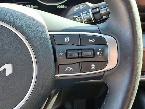 Used 2025 Kia Sportage SX image 26