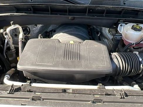 Used 2023 GMC Sierra 1500 SLE image 12