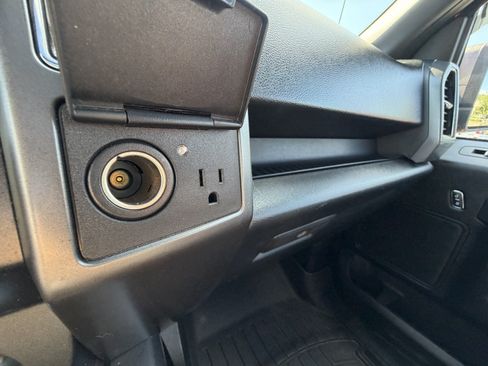 Used 2019 Ford F150 XLT w/ Equipment Group 302A Luxury AWD/4WD image 33