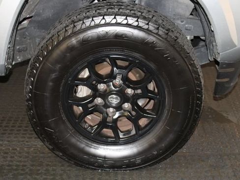 Used 2022 Toyota Tacoma SR5 RWD image 20