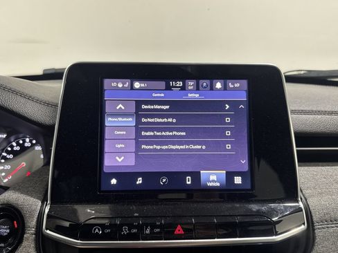 Used 2025 Jeep Compass Latitude w/ Sun & Sound Group AWD/4WD image 13