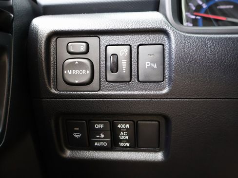 Used 2019 Toyota 4Runner Limited image 31