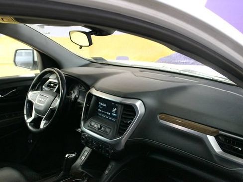 Used 2018 GMC Acadia SLE AWD/4WD image 12