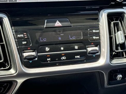 Used 2023 Kia Sorento X-Line EX AWD/4WD image 22