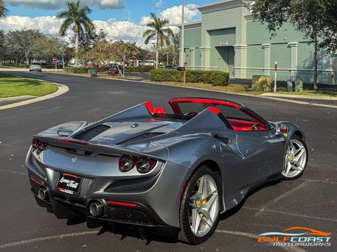 Used 2021 Ferrari F8 Tributo image 64