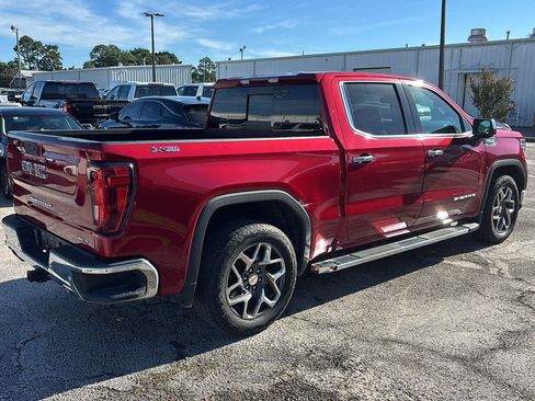 Used 2022 GMC Sierra 1500 SLT w/ SLT Premium Plus Package AWD/4WD image 7