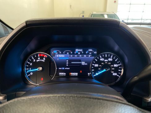 Used 2022 Ford F350 Lariat w/ Black Appearance Package AWD/4WD image 23