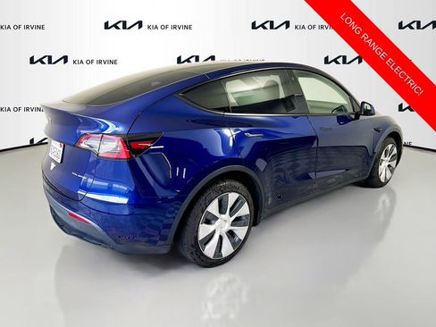 Used 2022 Tesla Model Y Long Range AWD/4WD image 8