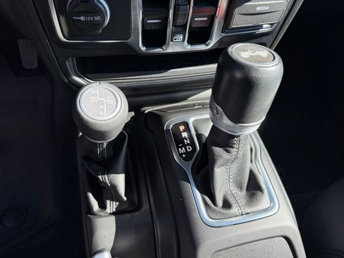 Used 2024 Jeep Wrangler Unlimited Sahara w/ Technology Group image 27