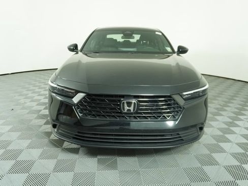 Used 2025 Honda Accord Sport image 2