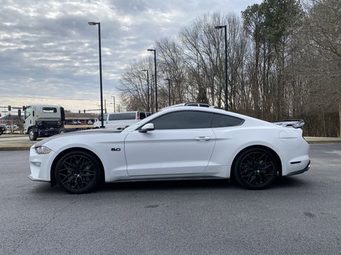 Used 2022 Ford Mustang GT Premium w/ Equipment Group 401A image 6
