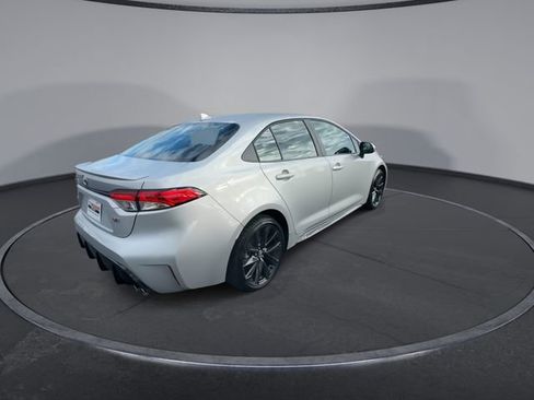 Used 2025 Toyota Corolla SE image 16