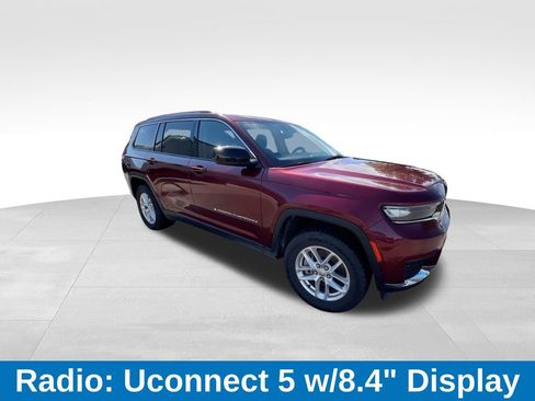 Used 2023 Jeep Grand Cherokee L Laredo image 3