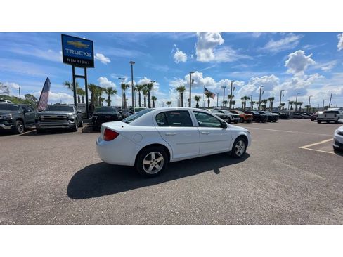 Used 2009 Chevrolet Cobalt LT w/ Preferred Equipment Group FWD image 8