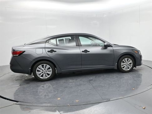 Used 2024 Nissan Sentra S image 8