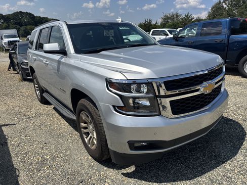 Used 2020 Chevrolet Tahoe LT RWD image 3