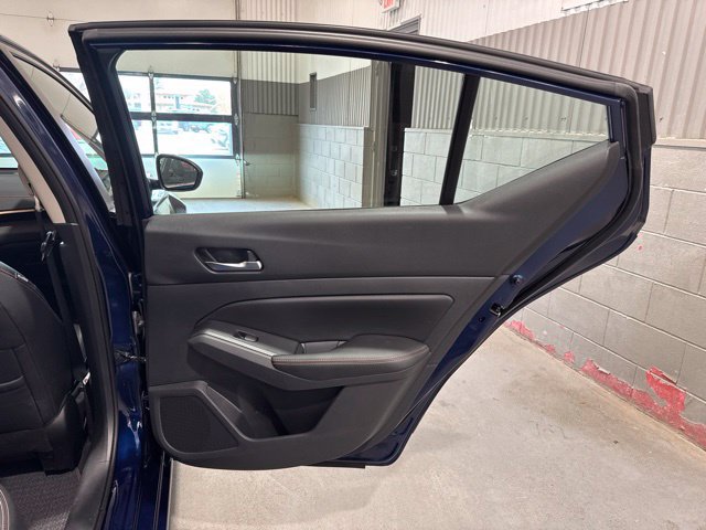 Used 2022 Nissan Altima 2.5 SR AWD/4WD image 13