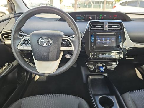 Used 2017 Toyota Prius Two w/ Carpet Mat Package FWD image 15