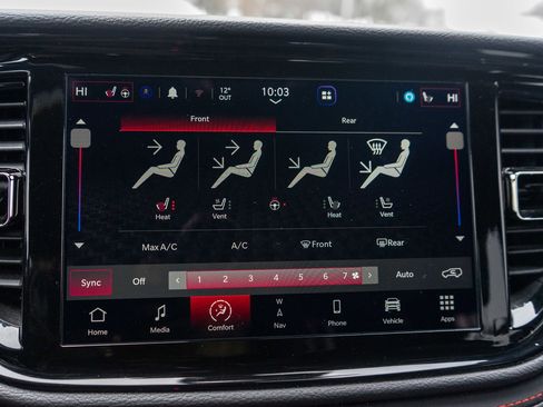 Used 2025 Dodge Durango GT image 18