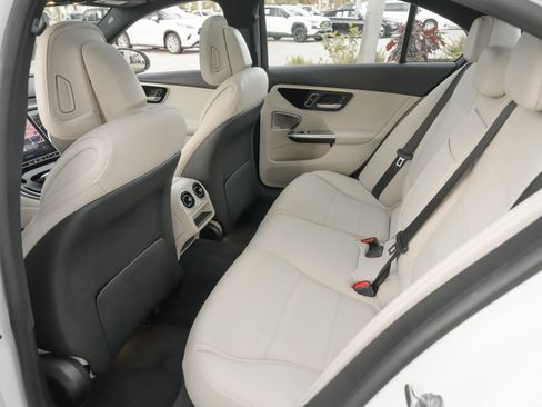 Used 2024 Mercedes-Benz C 300 4MATIC Sedan image 34