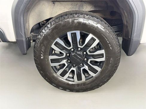 Used 2024 GMC Sierra 2500 Denali Ultimate AWD/4WD image 36