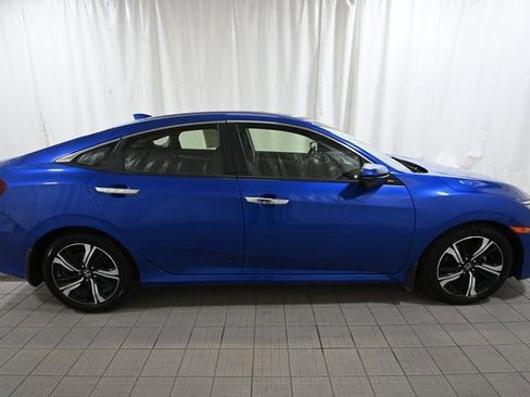 Used 2018 Honda Civic Touring image 14