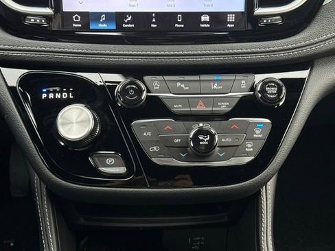 New 2026 Chrysler Pacifica Limited w/ S Appearance Package image 39