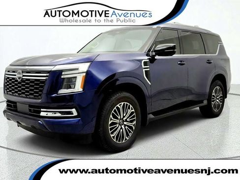 Used 2025 Nissan Armada Platinum AWD/4WD image 1