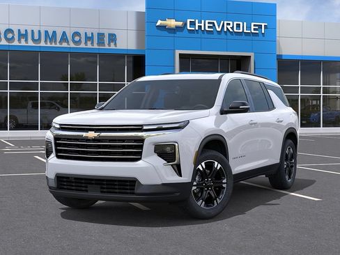 New 2027 Chevrolet Traverse LT w/ Sun and Wheel Package AWD/4WD image 6