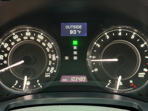 Used 2010 Lexus IS 250C RWD image 33